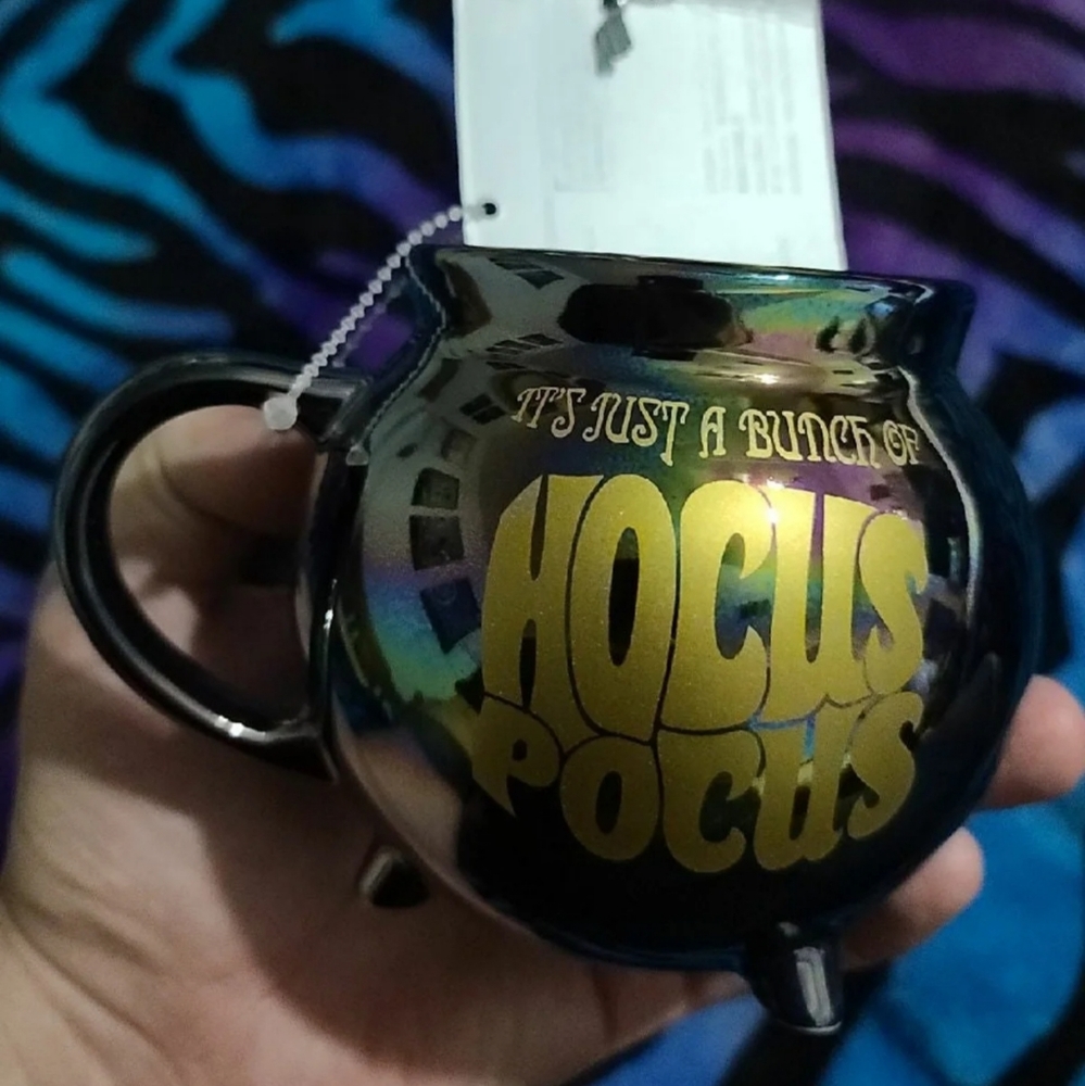 Hocus Pocus Mug & Spoon Set - Picture 3 of 3